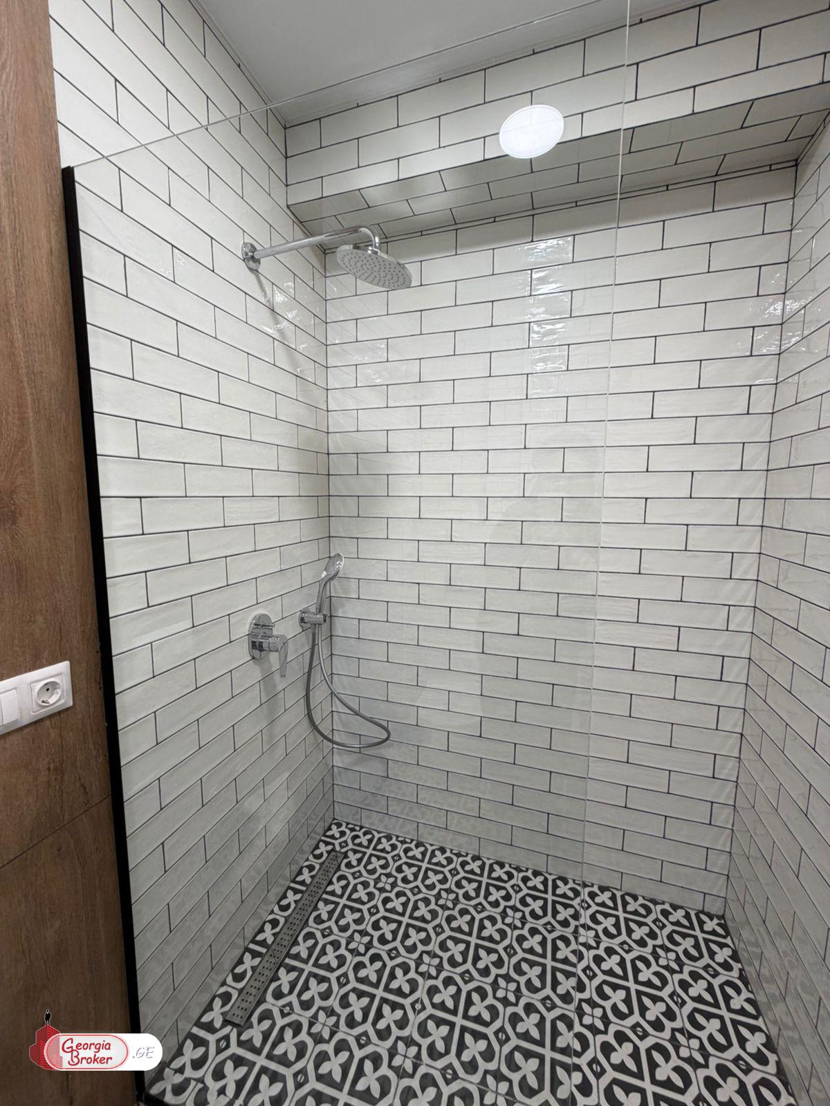 nearly repaired 3-room apartment for sale